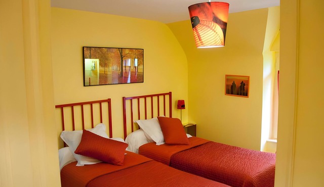 Guest Room 'A L’abri - An Tan' with Shared Terrace, Garden, and Wi-Fi