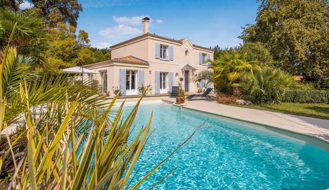 Guest Room Bastide De Mongiraud with Pool