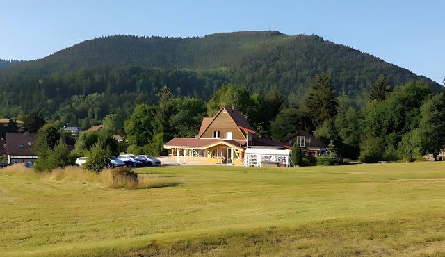 Guest Room 'Chalet Des 3 Pins - Orchidée' with Mountain View, Shared Terrace, and Wi-Fi