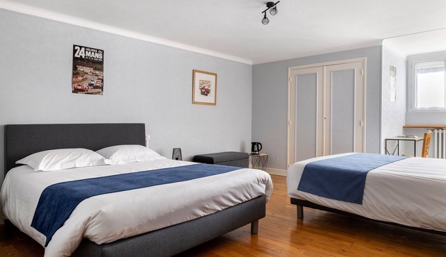 Guest Room 'Chambre Ferrari' with Shared Terrace, Shared Garden and Wi-Fi