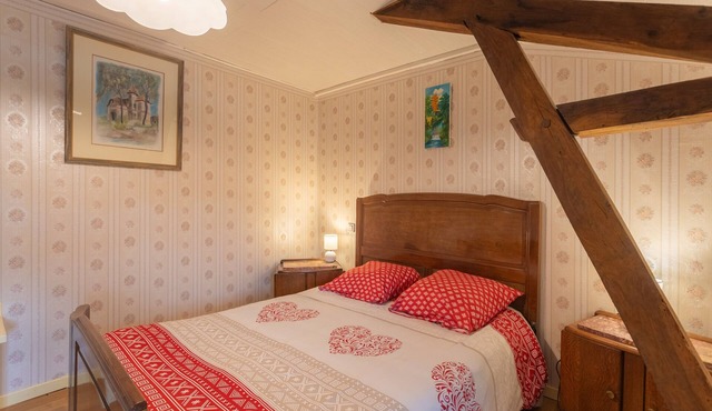 Guest Room 'Chambre Ossau' with Shared Garden and Wi-Fi
