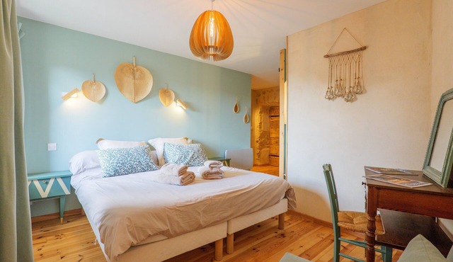 Guest Room “Côté Cour” with Large Shared Courtyard and Wi-Fi