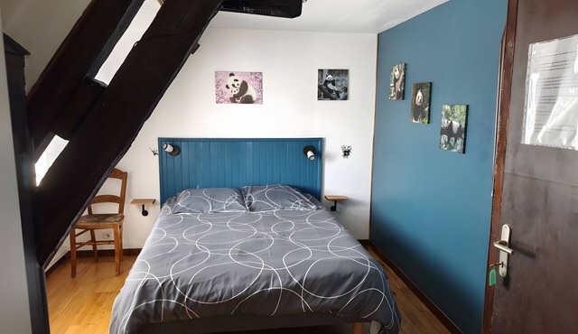 Guest Room "La Ferme Des Bigornes - Panda" with Shared Terrace, Garden & Wi-Fi