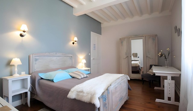 Guest Room “Chambre Bleue” with Mountain View, Shared Terrace, and Wi-Fi