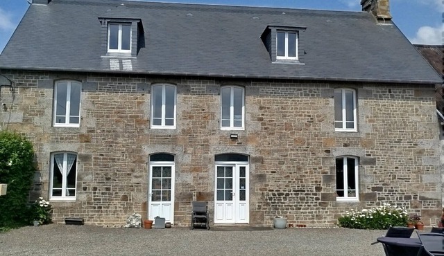 Guest Room “La Bourgerie” with Shared Terrace, Garden, and Wi-Fi