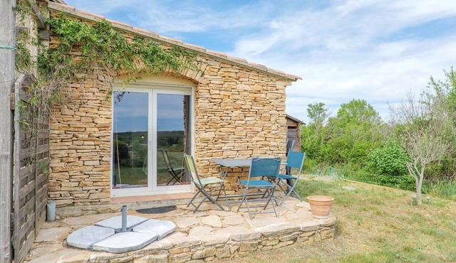 Guest Room 'Gorges de l’Ardèche' with Shared Pool, Wi-Fi, and Air Conditioning