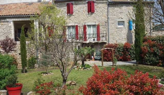GUEST ROOM IN TYPICALLY CÉVENOLE HOUSE