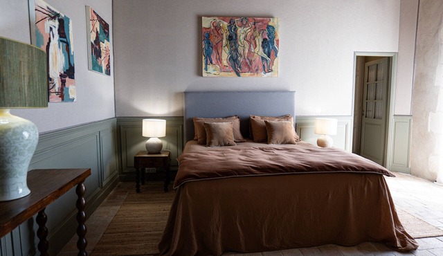 Guest Room “Joséphine” with Shared Pool, Communal Terrace, and Wi-Fi