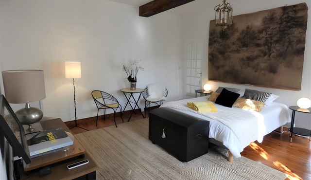 Guest Room “La Felicita - Piano” with Shared Terrace & Garden, Wi-Fi