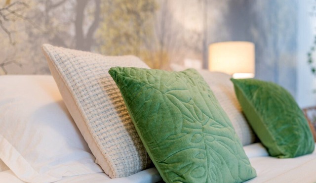 Guest Room 'Le Grenier' with Mountain View, Shared Pool and Wi-Fi