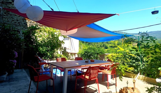 Guest Room “Montagne Noire, Chez 'Pinceau'” – Mountain View, Shared Terrace, Wi-Fi