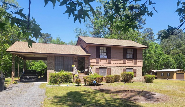 🌈guest room PET FRIENDLY ONLY 1.4 MILES FROM I-95