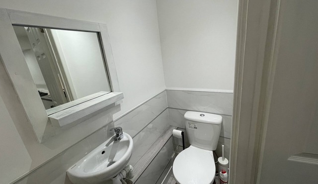 Guest Room Studio- Woolwich