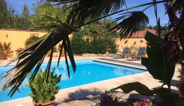 guest room with Simone and Christophe