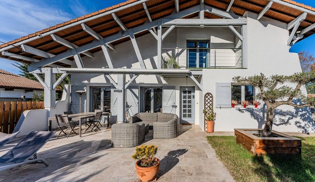 Guest Rooms at Amaya's - Harmonie Room