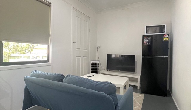 Guest Suite 2 Bedrooms & Private Bathroom, Kitchen