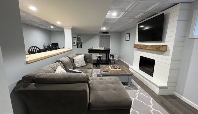 Guest Suite - Entire basement great for PSU Weekends!