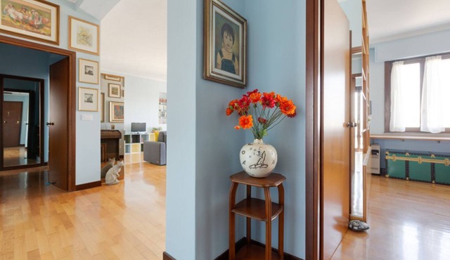 GuestHost - Milan Roomy Apt with all the amenities!
