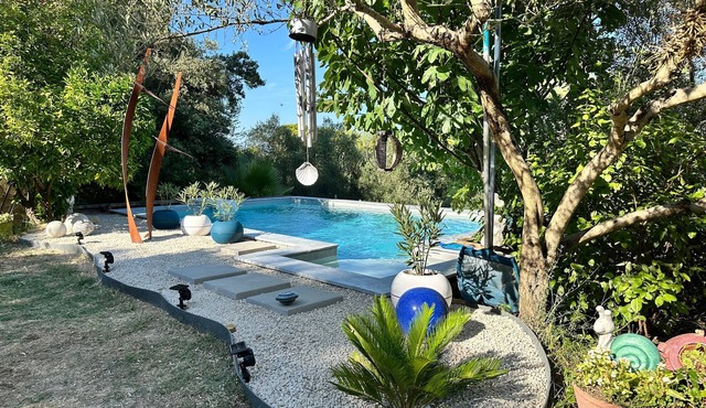Guesthouse “285Antredeux” with Wi-Fi