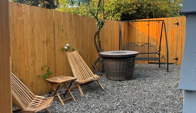 Guesthouse centrally located between Tacoma and Seattle! Near Federal Way.