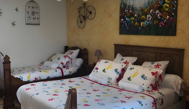 Guesthouse “Chambre Champêtre” with Shared Terrace, Garden, and Wi-Fi