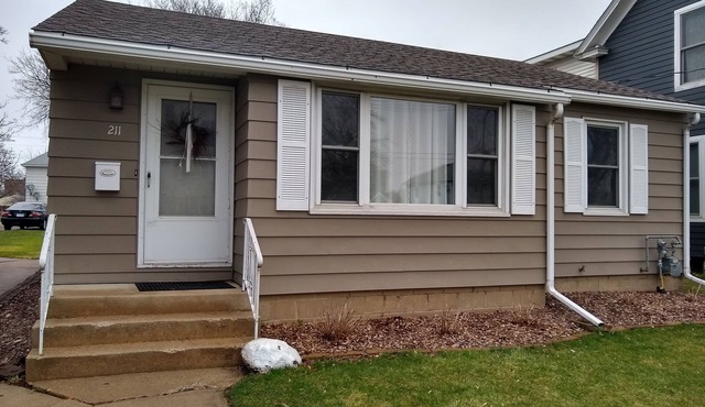 Guesthouse Cottage walkable to Mayo Clinic