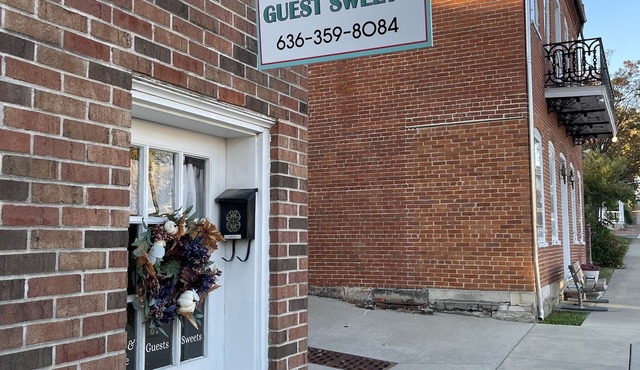 GUESTHOUSE DOWNTOWN HERMANNnHISTORIC DISTRICT