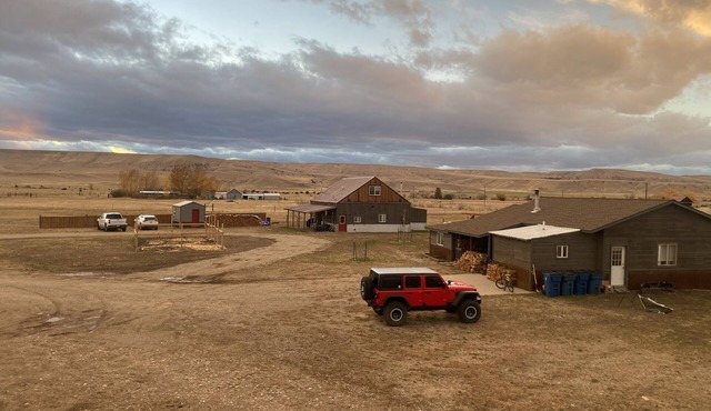 Guesthouse Farm Stay Near the Madison River!