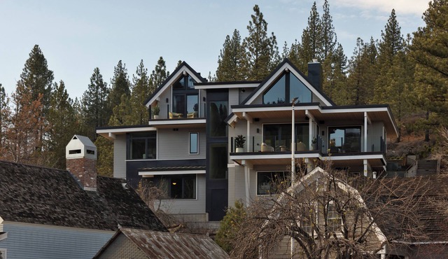 Guesthouse Lake Tahoe. Private Residence Near Hiking and Lakefront Activities