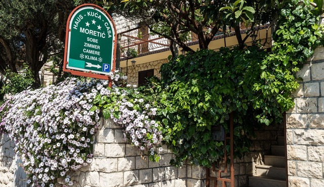 Guesthouse Moretic - Double Room with Garden View 1