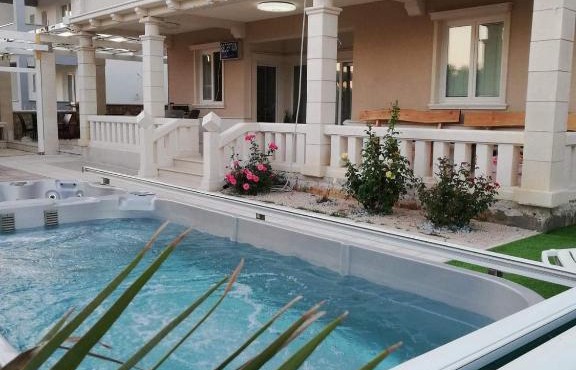 Guesthouse Villa Jurišić