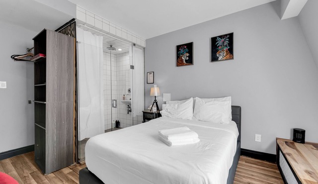 GUESTIC at Queen West