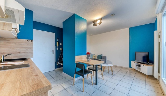GuestReady - Blue Living in Villeurbanne