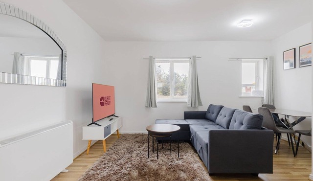 GuestReady - Cozy Modern Retreat in London