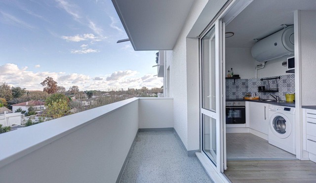 GuestReady - Lovely retreat with a balcony