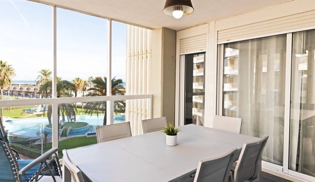 GuestReady - Playa del Puig Home