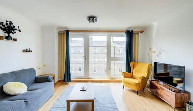 GuestReady - Spacious Apt Near the City Centre