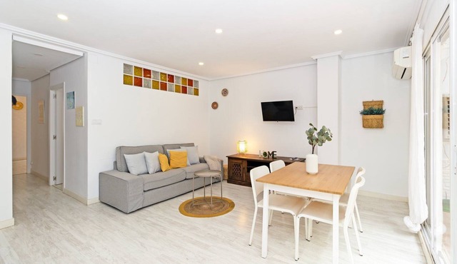 GuestReady - Spacious flat in Valencia Centre