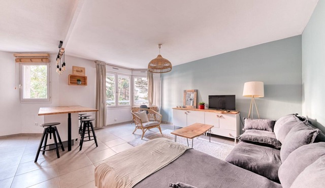 GuestReady - Sunny Japandi in Central Lyon