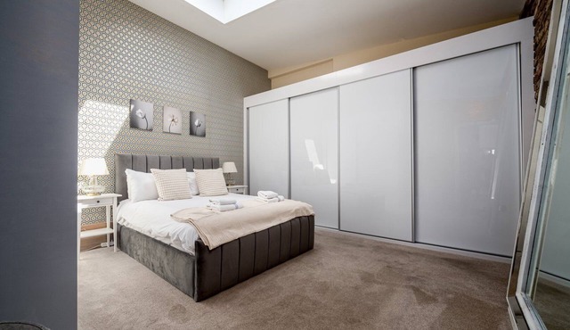 GuestReady-Trendy penthouse with terrace in London