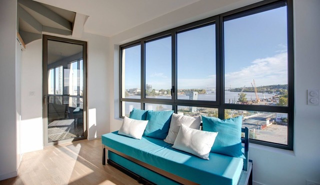 GuestReady - Trendy residence with a river view