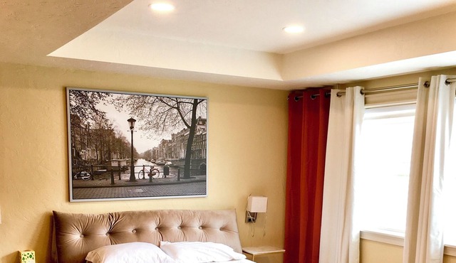 Guests will enjoy easy access to everything from this centrally located place!