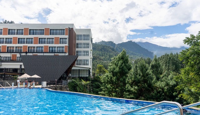 Gulala Azana Hotel & Resort Guci Tegal