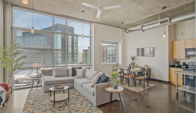 Gulch Vibes: Modern 2BR Loft