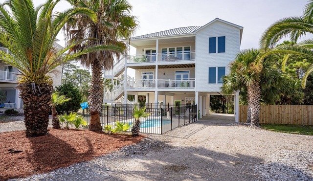 Gulf & Bay Views! 4BR/3.5BA private pool, elevator!