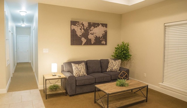 Gulf Coast Getaway, 3BR 2BA, King Beds, Kitchen