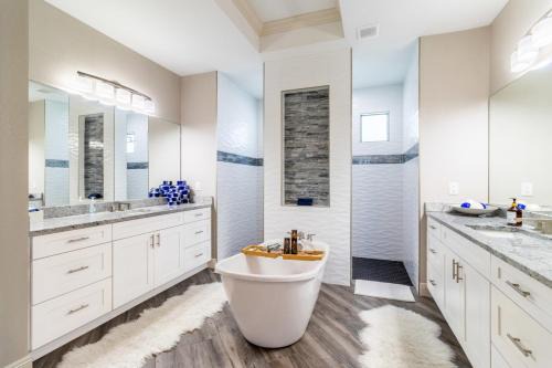 Gulf Coast Retreat 3BR Waterfront with Heated Pool