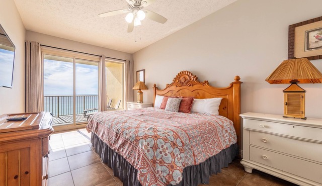 Gulf Crest 2 BR 9th Floor *Beach Chairs Included*