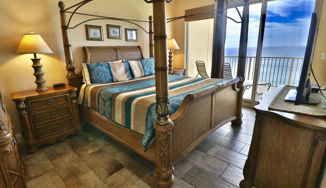 Gulf Crest-2 BR on the 22nd floor*Includes Beach Chairs*