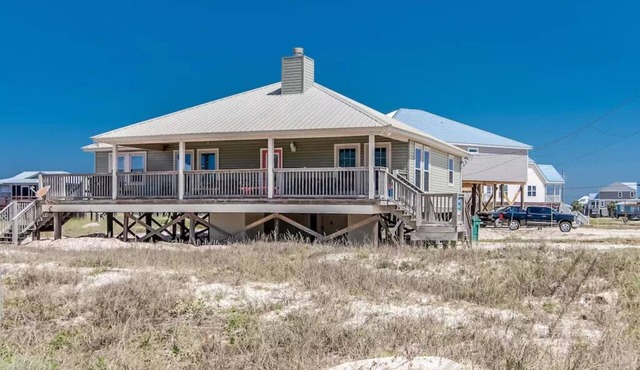 Gulf Front! 2 Master Suites- Steps Away from the Beach!